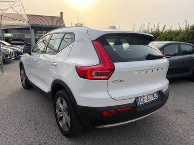 Volvo XC40 T2 Geartronic Momentum (4)