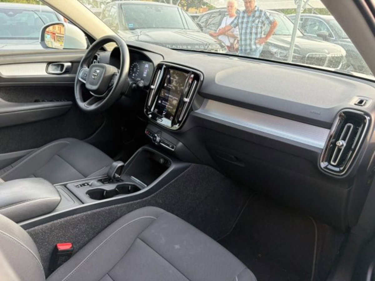 Volvo XC40 T2 Geartronic Momentum (8)
