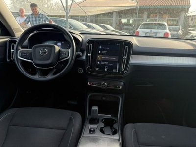 Volvo XC40 T2 Geartronic Momentum (9)
