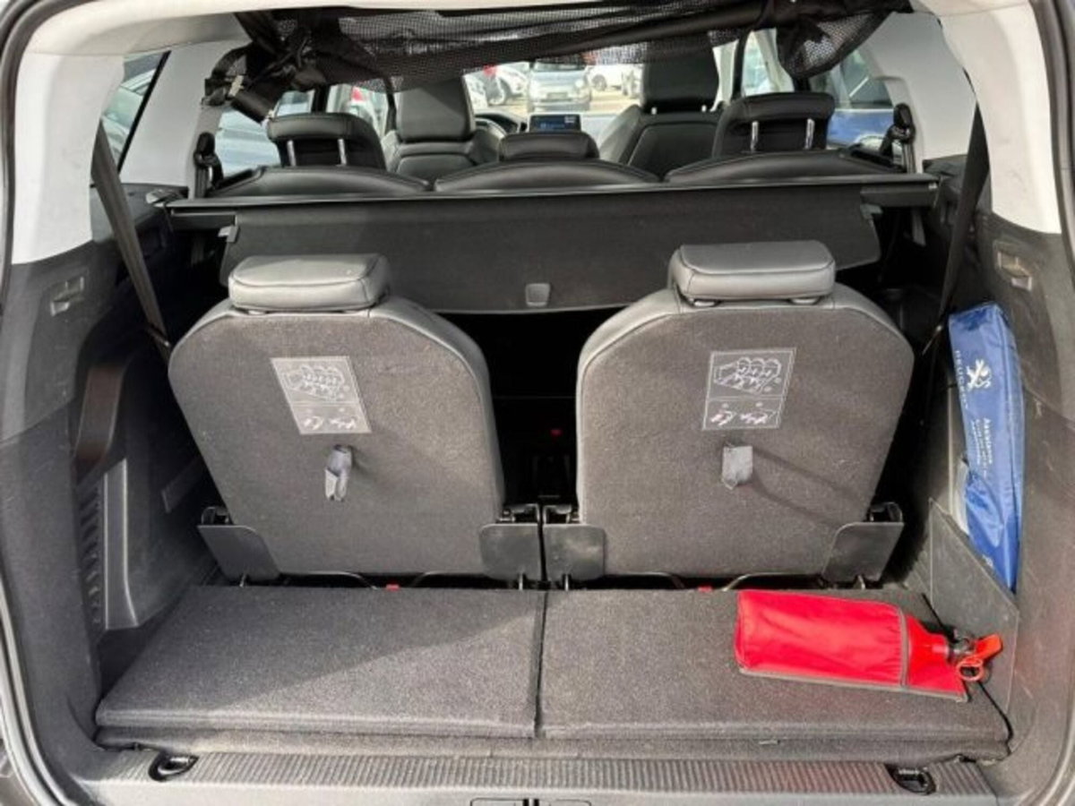Peugeot 5008 BlueHDi 130 S&S Allure (10)
