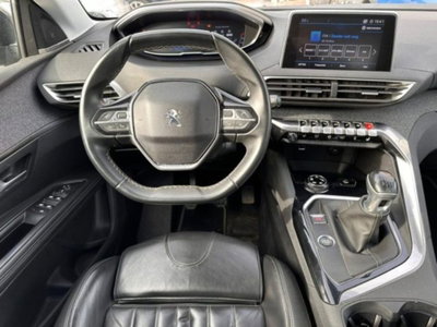 Peugeot 5008 BlueHDi 130 S&S Allure (13)