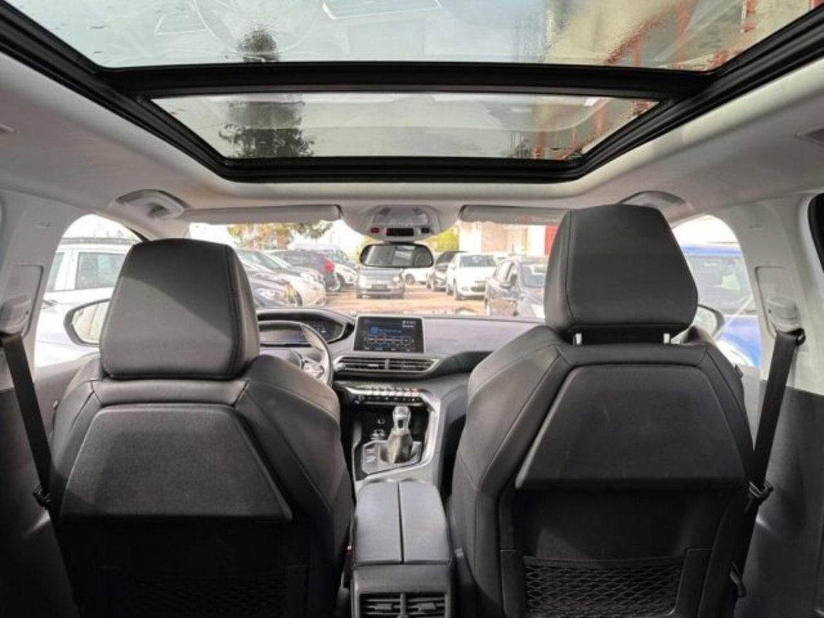 Peugeot 5008 BlueHDi 130 S&S Allure (7)
