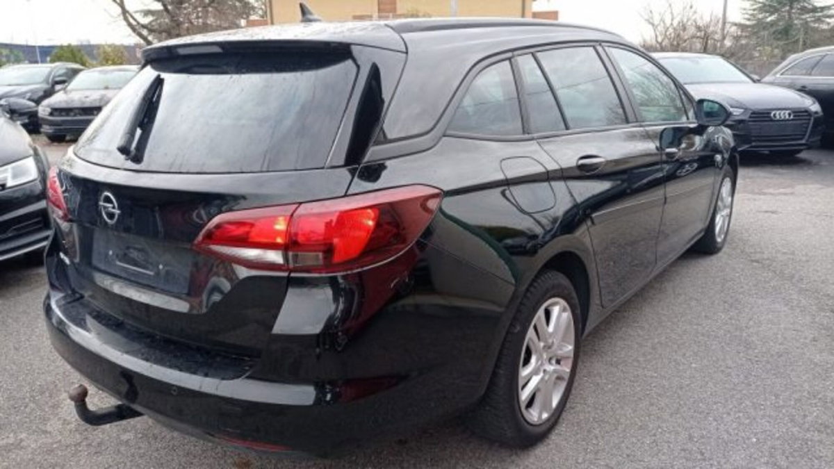 Opel Astra Station Wagon 1.6 CDTi Sports Elective (4)