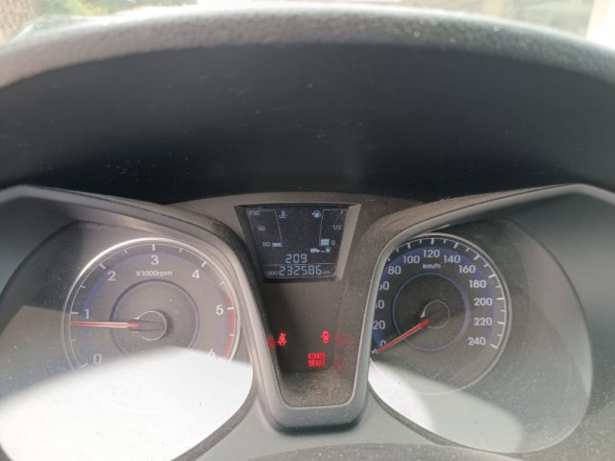 Hyundai ix20 1.4 CRDI 77 CV Comfort (6)