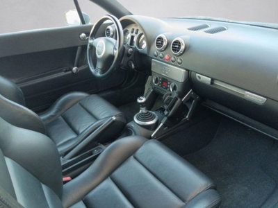 Audi TT Coupé 1.8 T 20V 179 CV cat quattro (14)