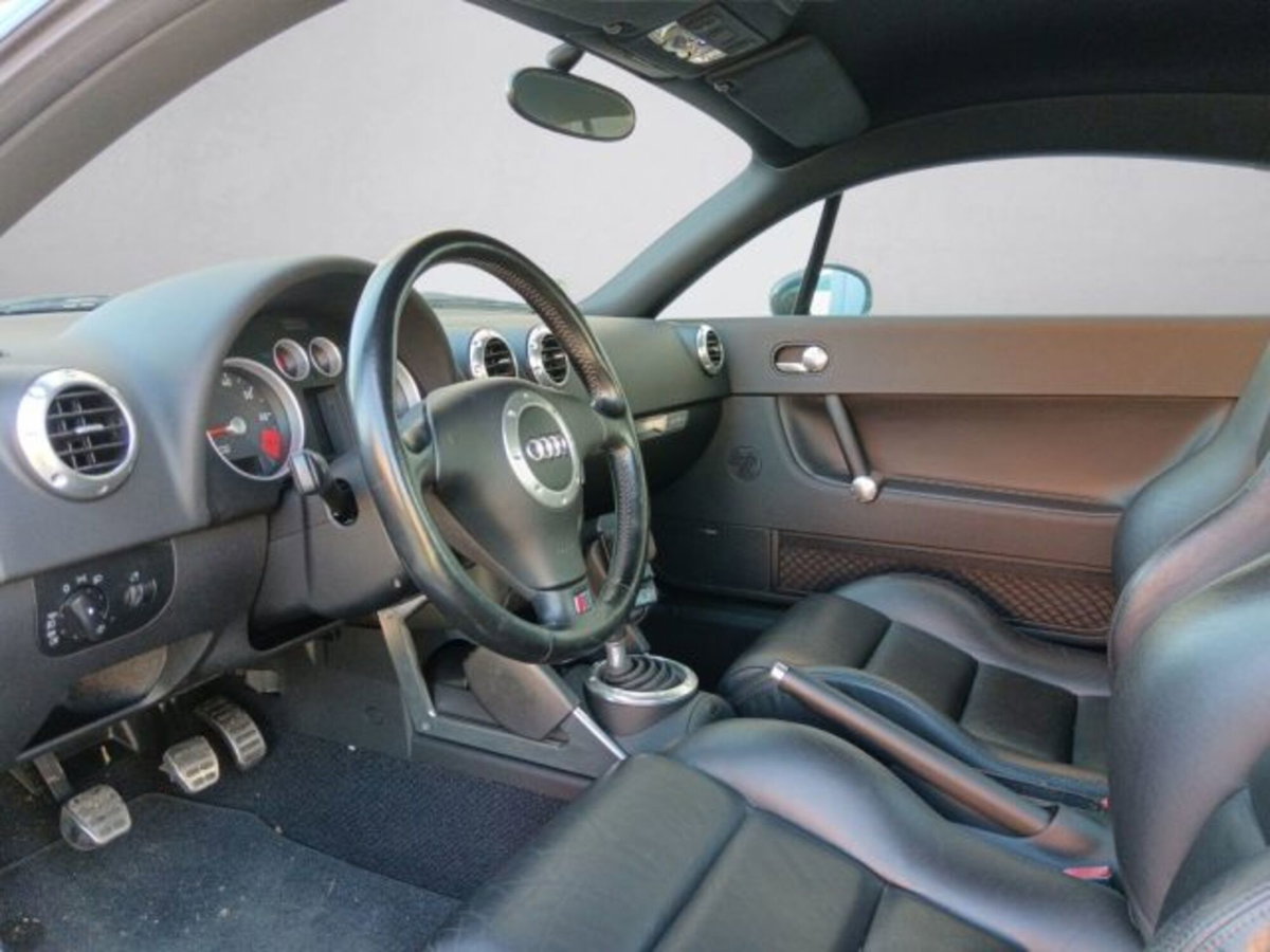 Audi TT Coupé 1.8 T 20V 179 CV cat quattro (5)