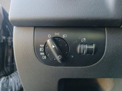 Audi TT Coupé 1.8 T 20V 179 CV cat quattro (8)
