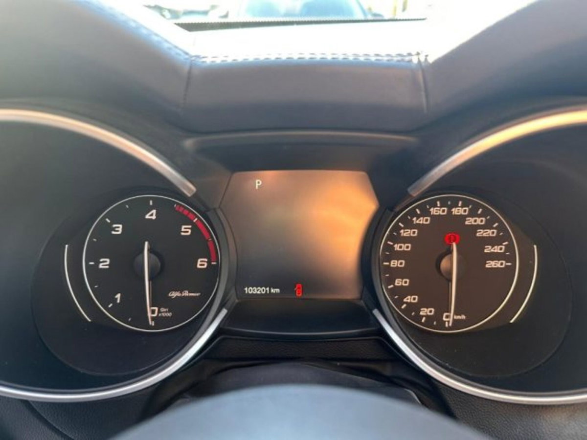 Alfa Romeo Stelvio Stelvio 2.2 Turbodiesel 210 CV AT8 Q4 Ti (8)