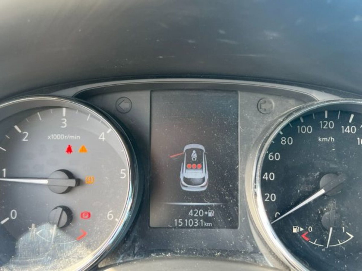 Nissan Qashqai 1.5 dCi Tekna (13)
