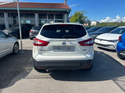 Nissan Qashqai 1.5 dCi Tekna (4)