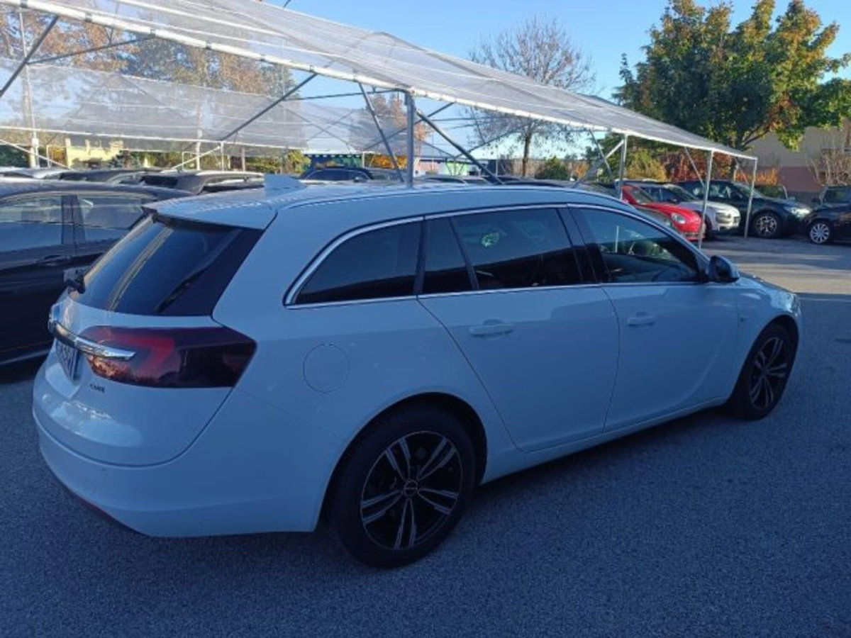 Opel Insignia Station Wagon CDTI 170CV Start&Stop Sports Cosmo (5)
