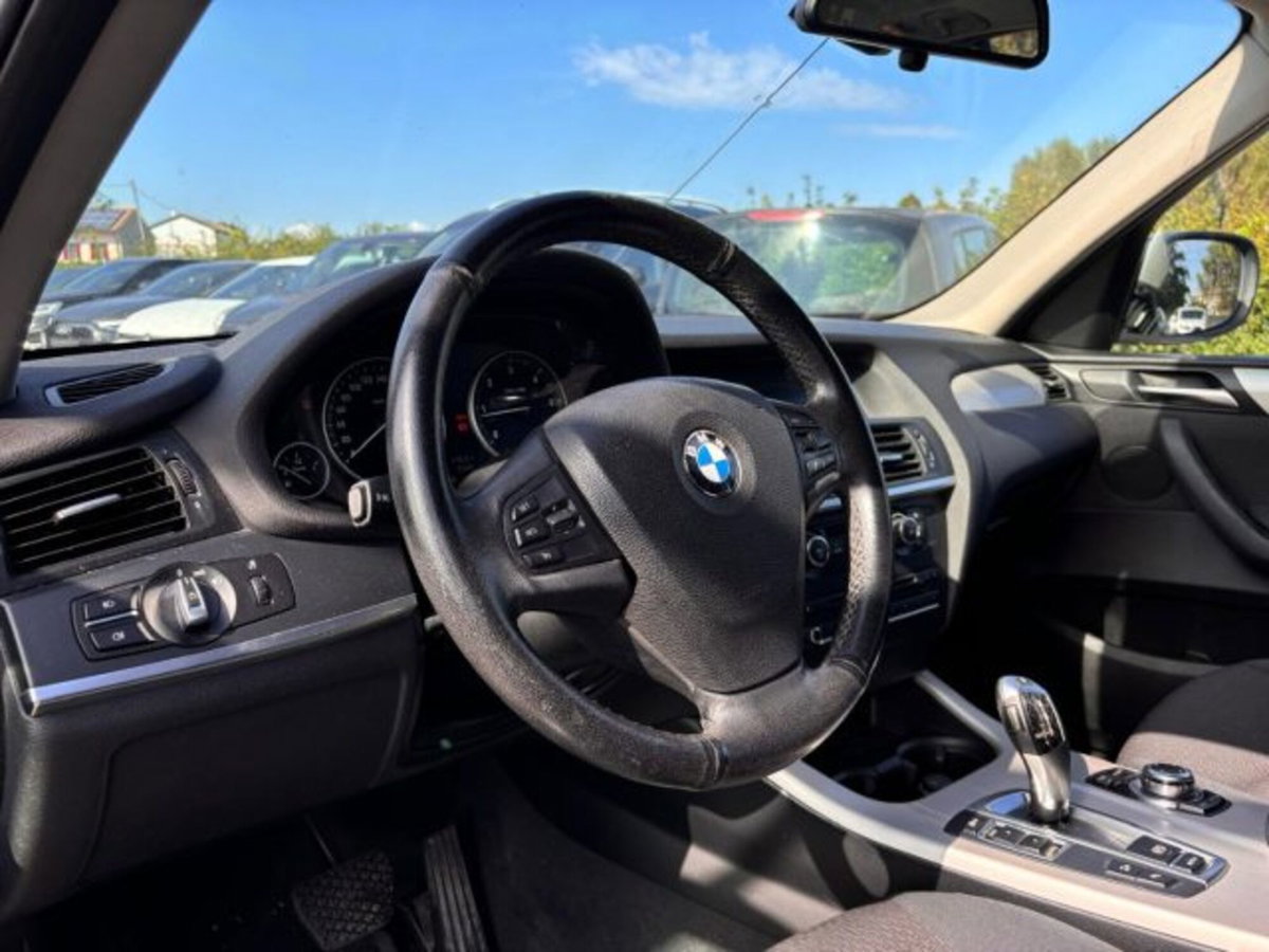 BMW X3 xDrive20d Futura (9)