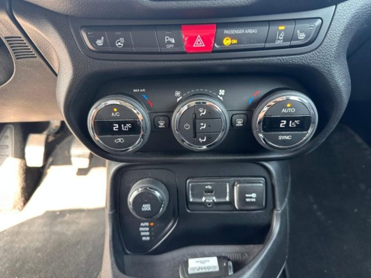 Jeep Renegade 2.0 Mjt 140CV 4WD Active Drive Low Limited (8)