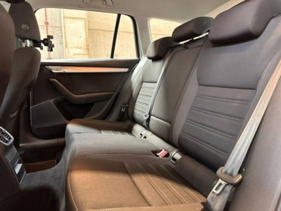 Skoda Octavia Station Wagon 1.5 G-TEC DSG Wagon Style (12)