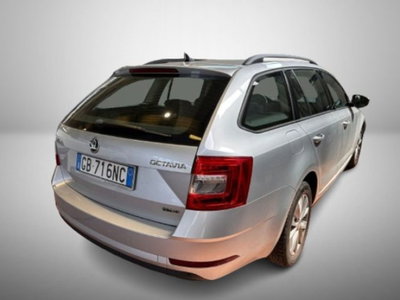 Skoda Octavia Station Wagon 1.5 G-TEC DSG Wagon Style (2)