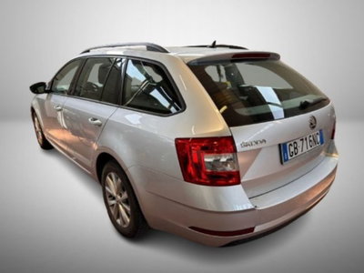 Skoda Octavia Station Wagon 1.5 G-TEC DSG Wagon Style (4)