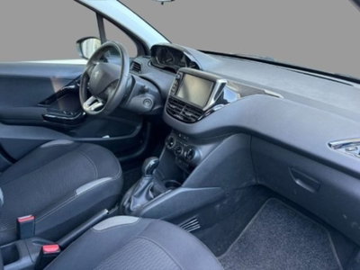 Peugeot 208 82 5 porte Access (6)