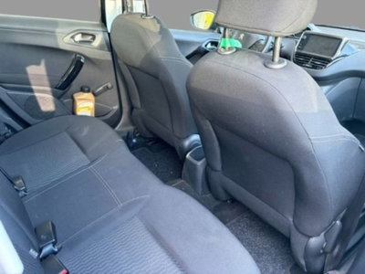 Peugeot 208 82 5 porte Access (7)