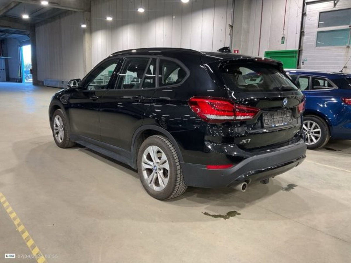 BMW X1 xDrive25e Business Advantage (3)