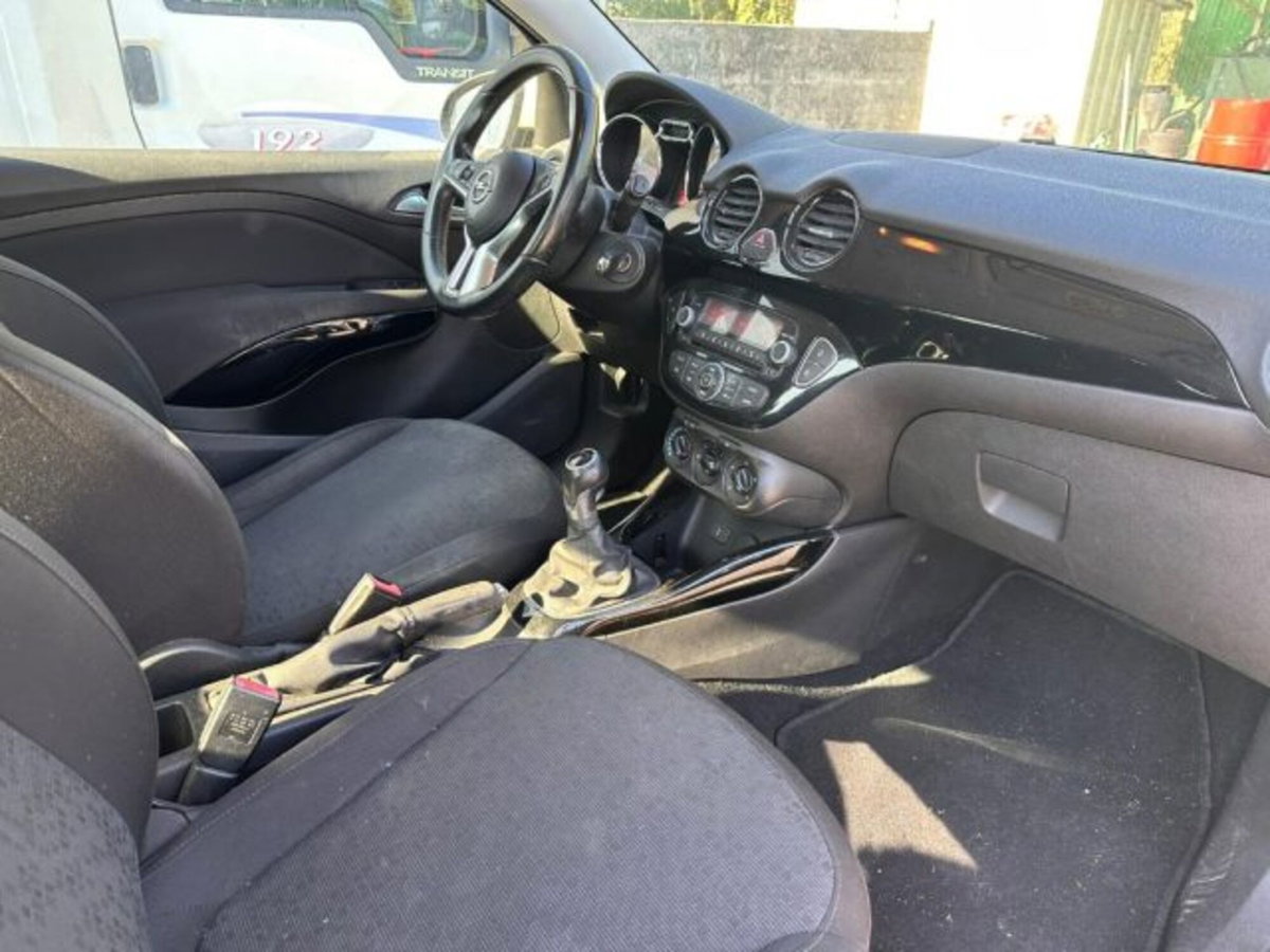 Opel Adam 1.4 87 CV Glam (12)
