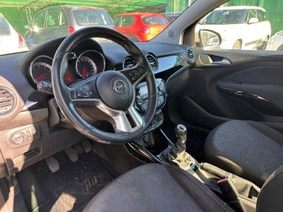 Opel Adam 1.4 87 CV Glam (4)