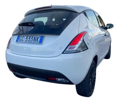 Lancia Ypsilon 1.2 69 CV 5 porte GPL Ecochic Gold (3)