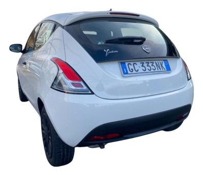 Lancia Ypsilon 1.2 69 CV 5 porte GPL Ecochic Gold (4)