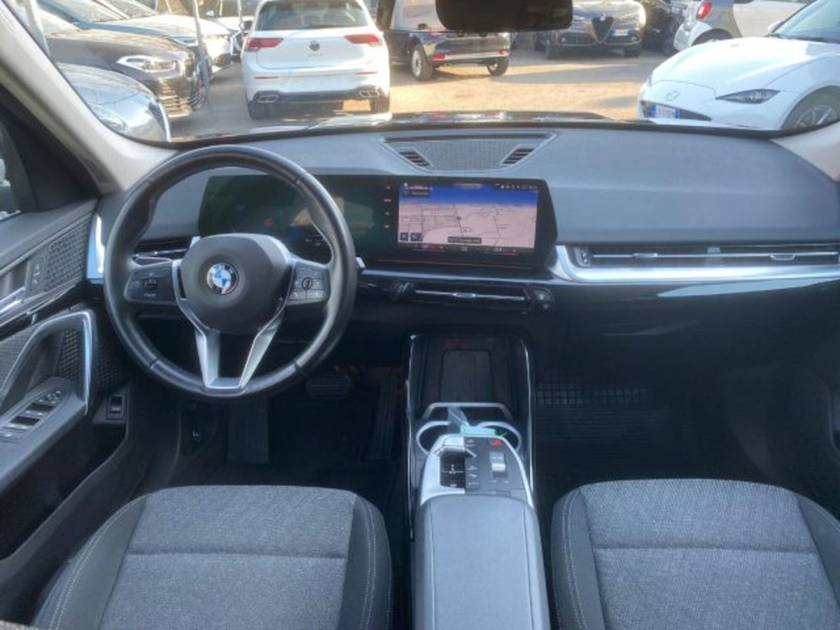 BMW X1 sDrive18d Advantage (7)