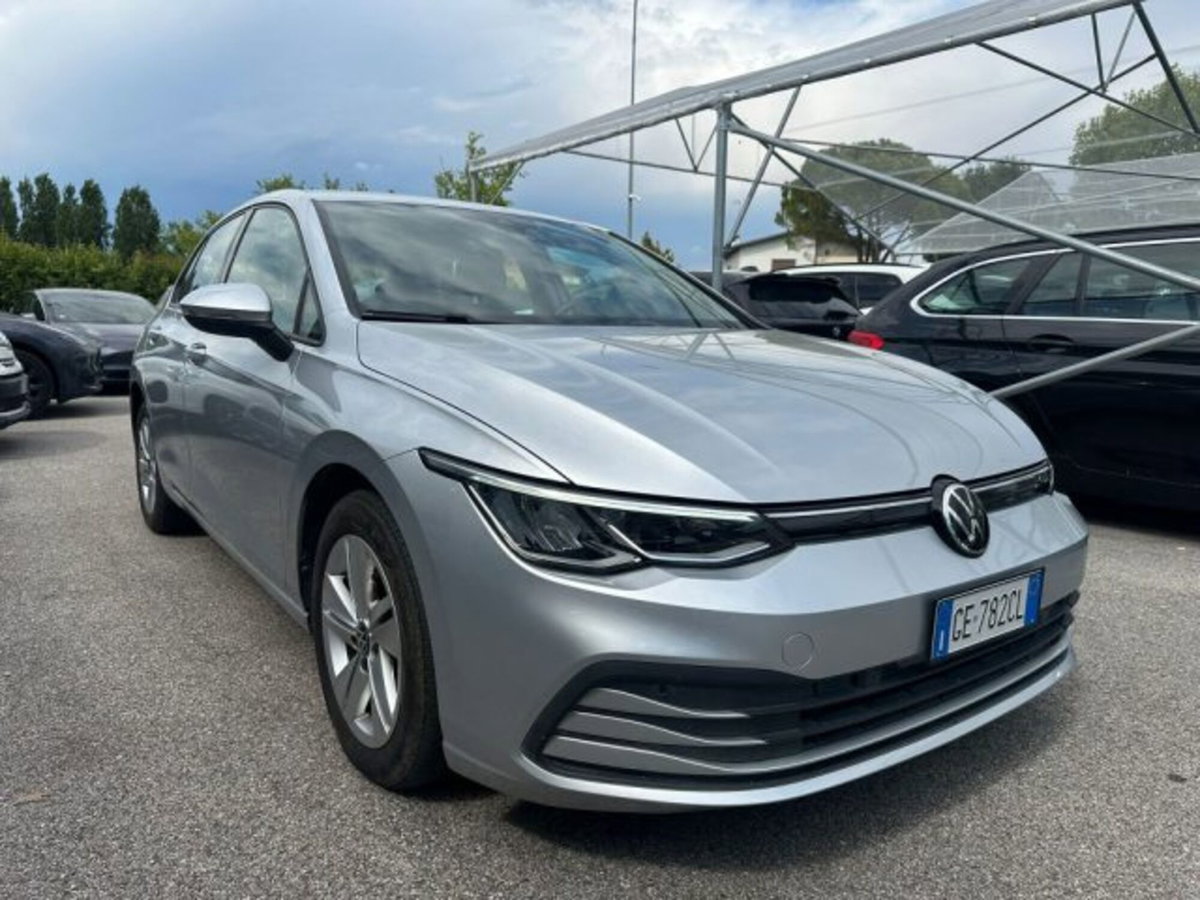 Volkswagen Golf 2.0 TDI 150 CV DSG SCR Life (2)