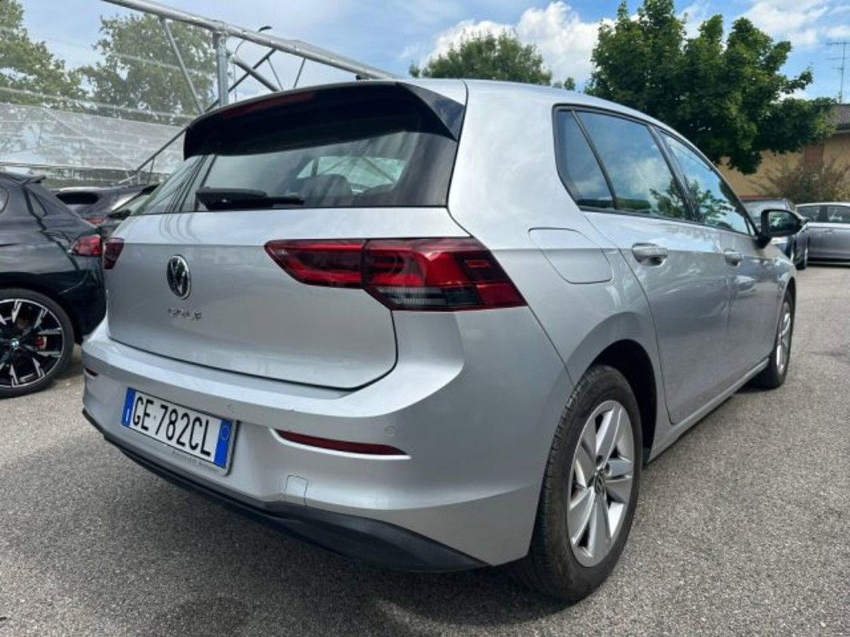 Volkswagen Golf 2.0 TDI 150 CV DSG SCR Life (3)
