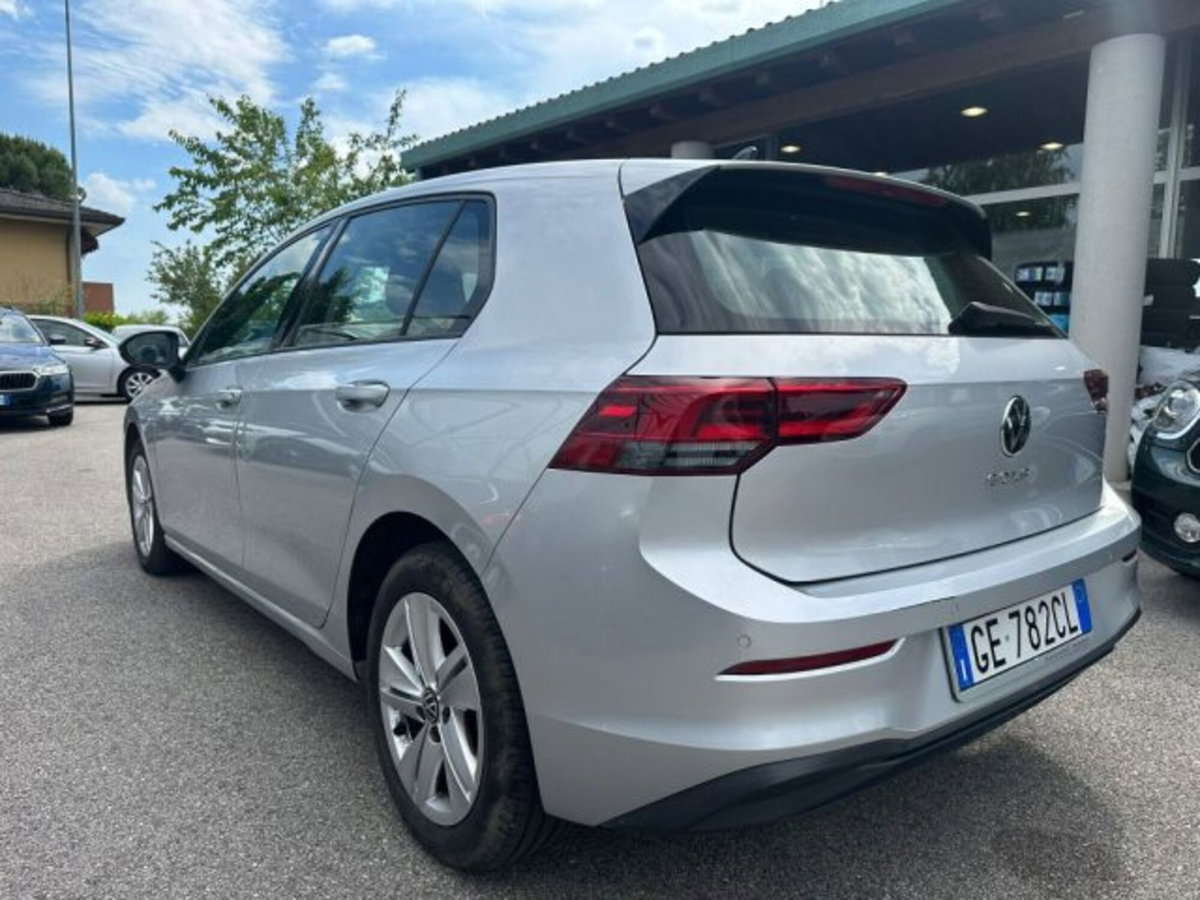 Volkswagen Golf 2.0 TDI 150 CV DSG SCR Life (4)