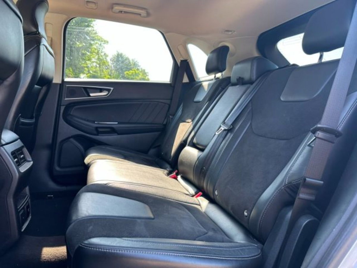 Ford Edge 2.0 TDCI 210 CV AWD S&S Powershift ST Line (13)