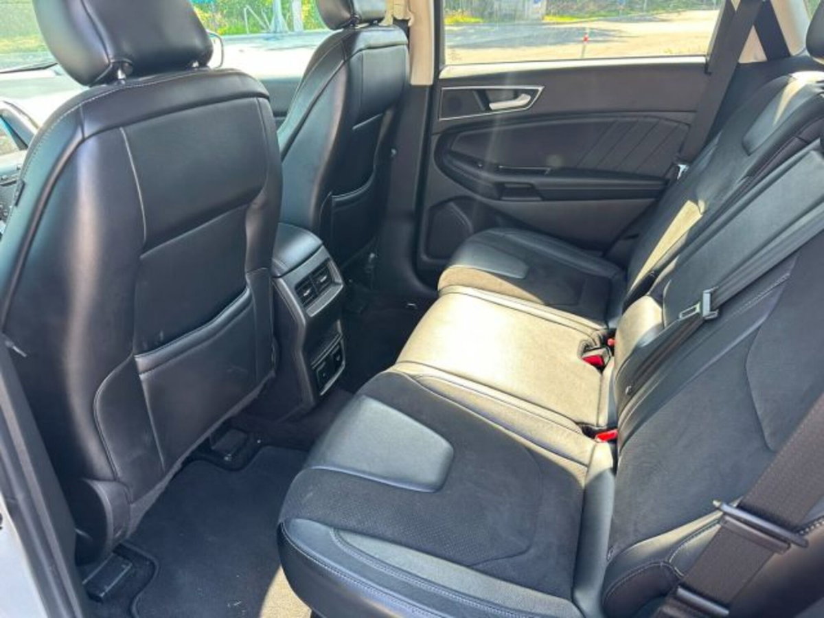 Ford Edge 2.0 TDCI 210 CV AWD S&S Powershift ST Line (15)