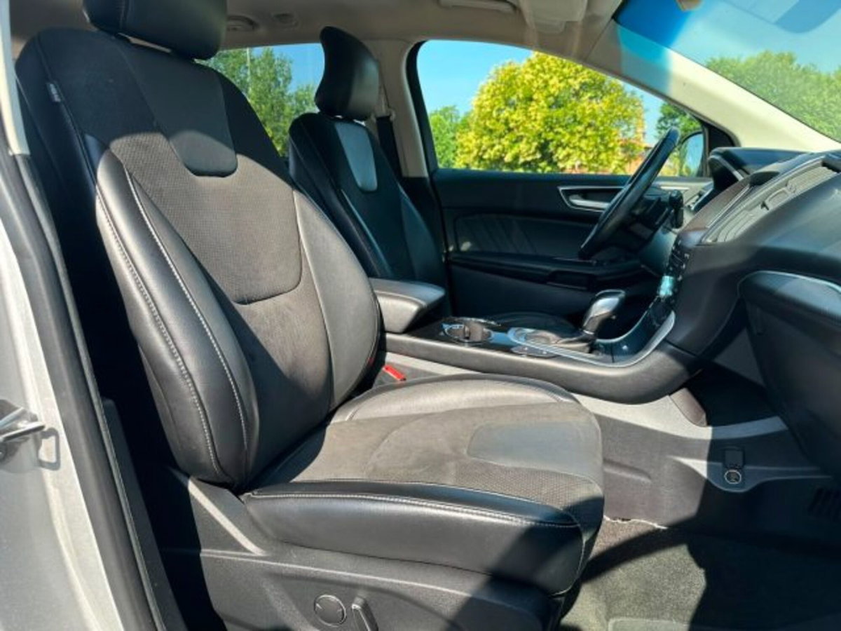 Ford Edge 2.0 TDCI 210 CV AWD S&S Powershift ST Line (19)
