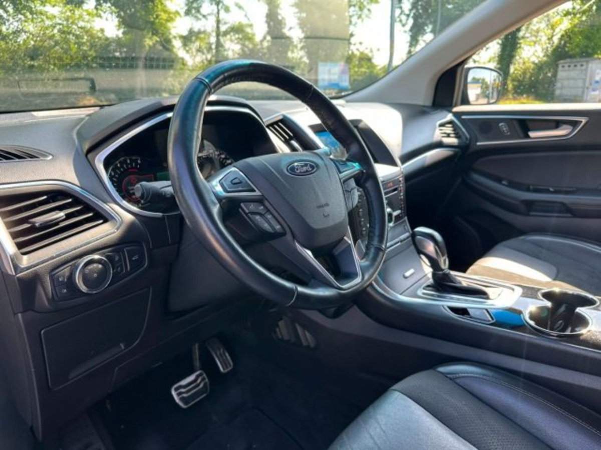 Ford Edge 2.0 TDCI 210 CV AWD S&S Powershift ST Line (8)