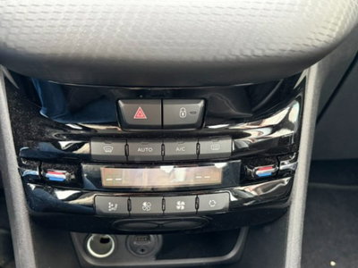 Peugeot 208 82 5 porte Allure (15)