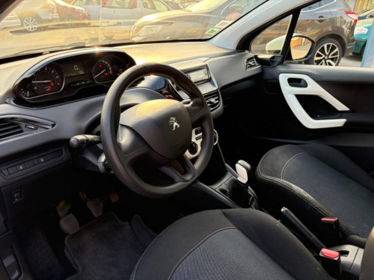 Peugeot 208 68 5 porte Access (11)