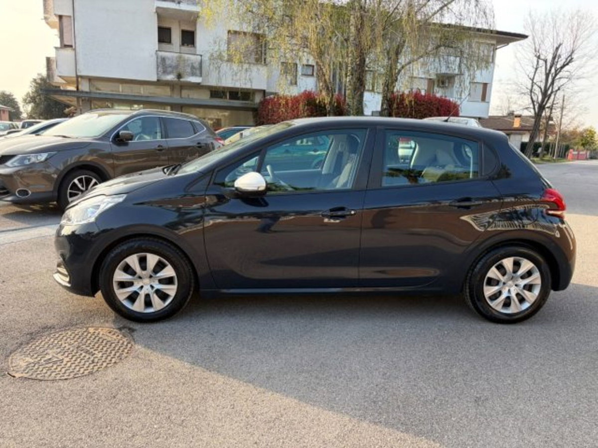 Peugeot 208 68 5 porte Access (2)