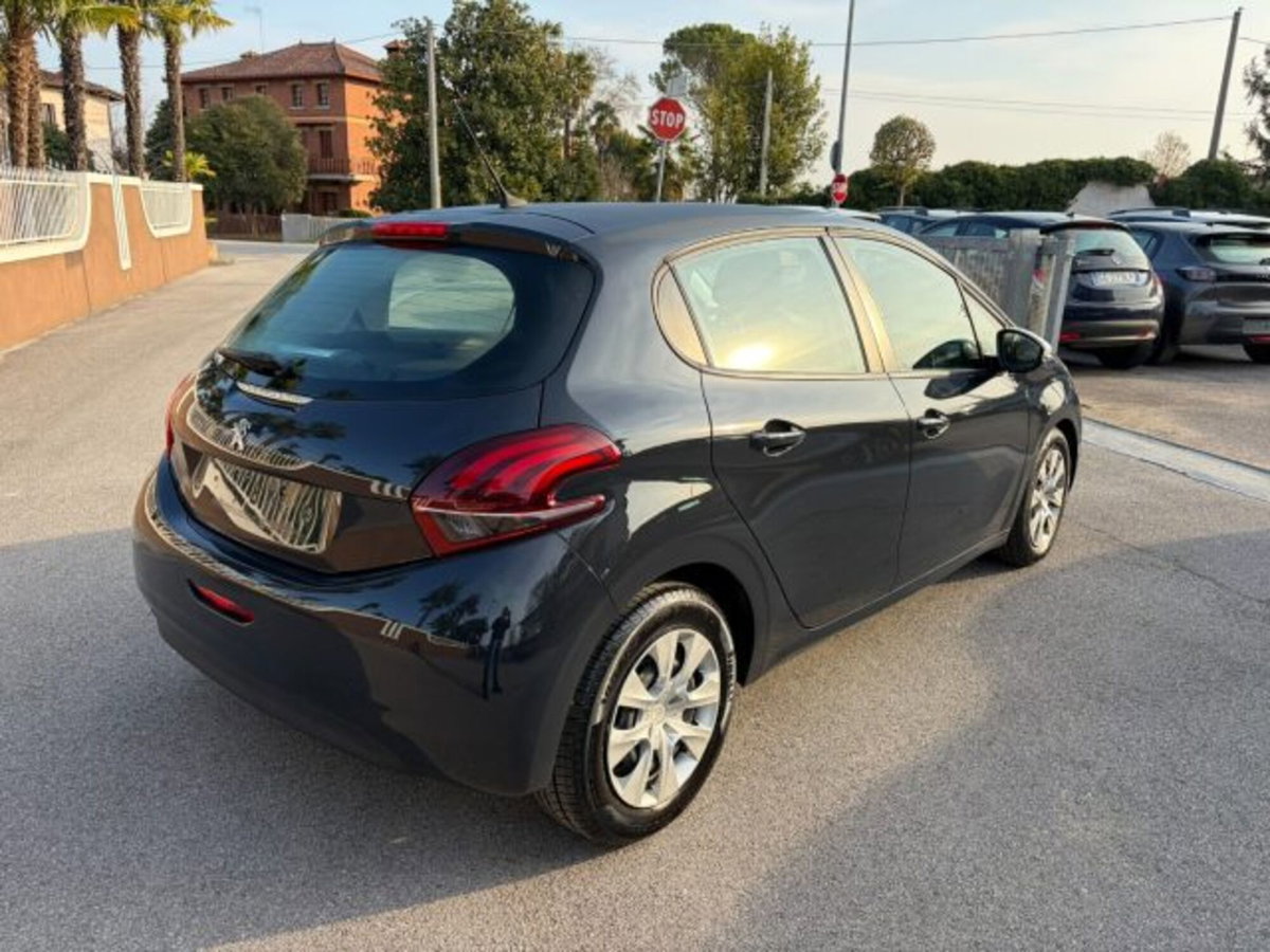 Peugeot 208 68 5 porte Access (5)