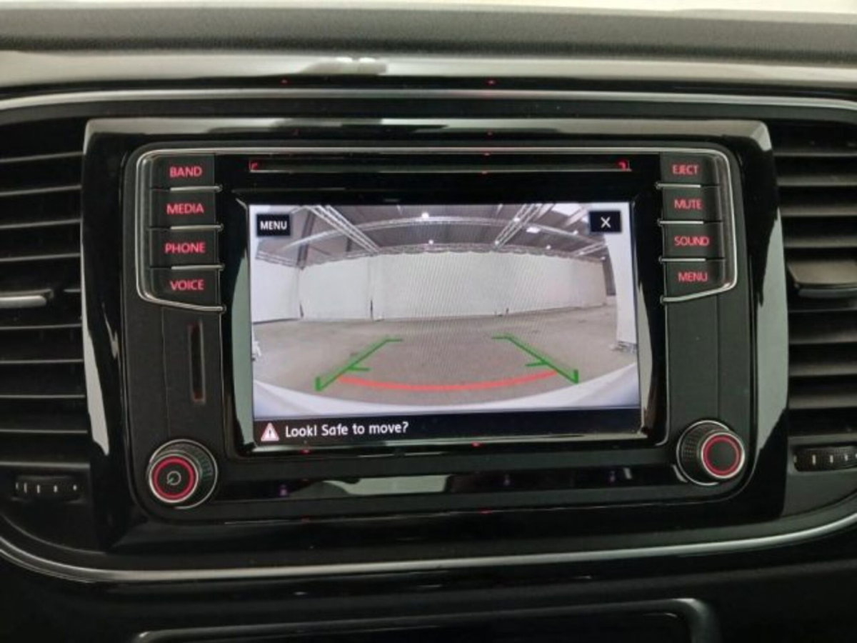 Volkswagen Maggiolino Cabrio 2.0 TSI DSG Sport (11)