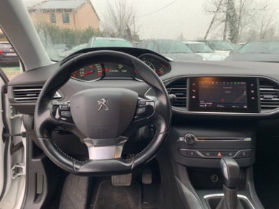 Peugeot 308 SW BlueHDi 120 S&S EAT6 Business (4)