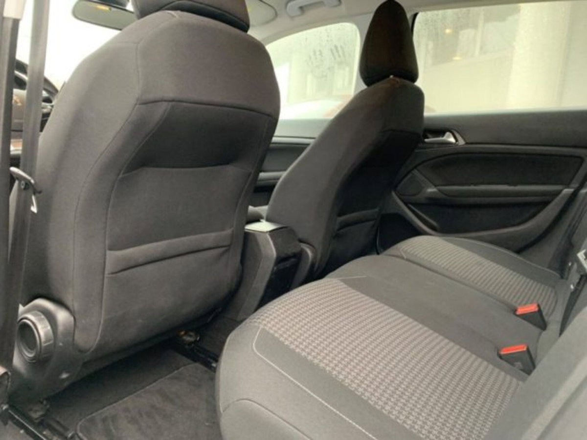 Peugeot 308 SW BlueHDi 120 S&S EAT6 Business (5)
