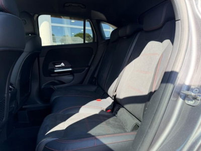 Mercedes-Benz GLA SUV 180 d Automatic Premium (8)