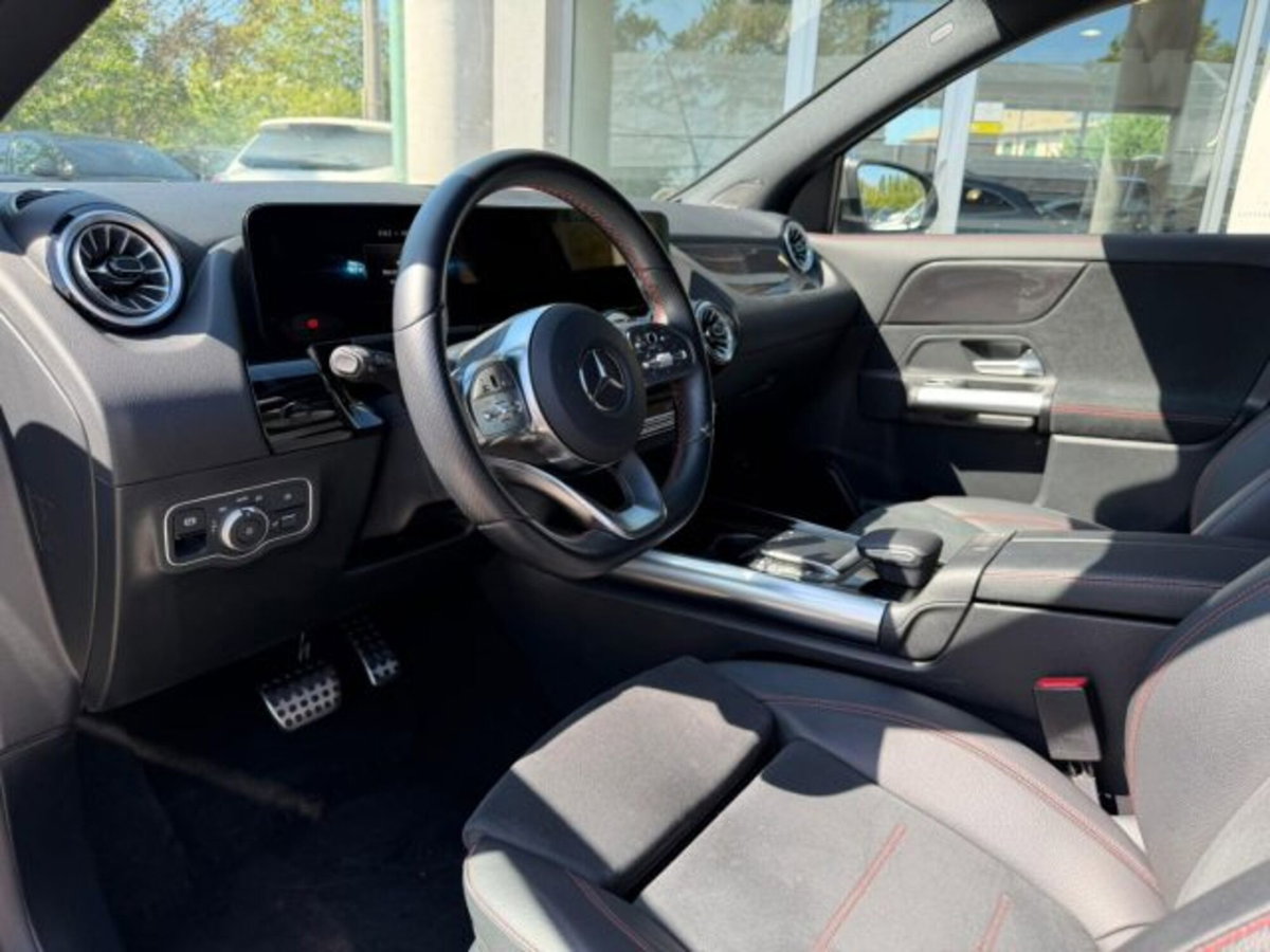 Mercedes-Benz GLA SUV 180 d Automatic Premium (9)