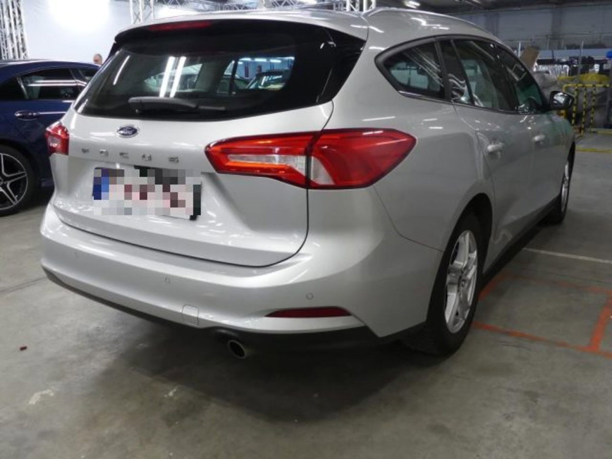 Ford Focus Station Wagon 1.5 EcoBlue 120 CV SW Active X (2)