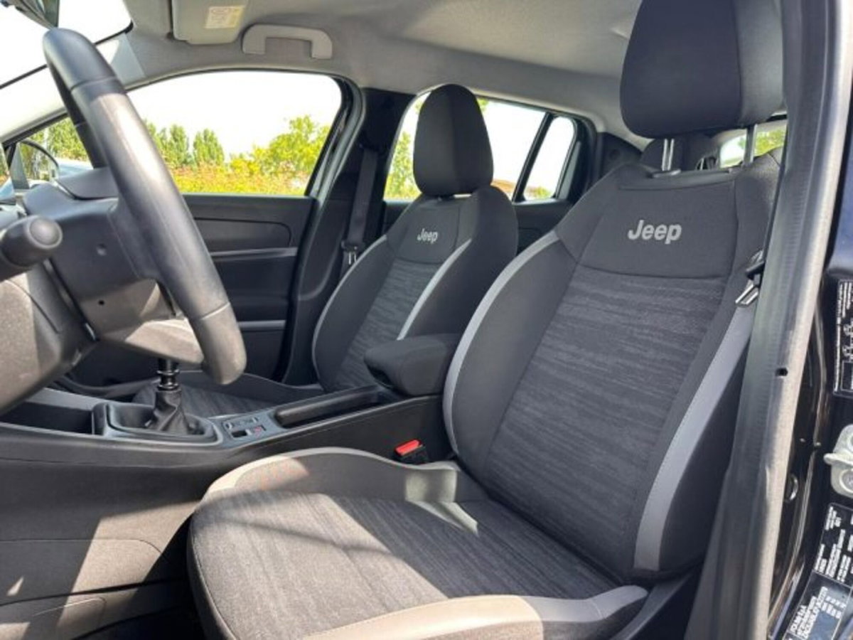 Jeep Avenger 1.2 turbo Longitude fwd 100cv (10)
