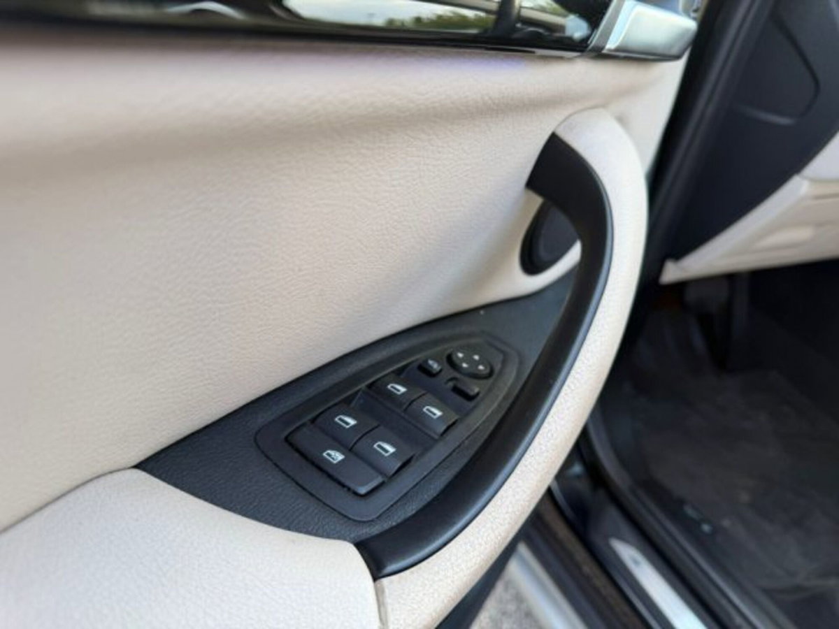 BMW X1 xDrive18d xLine Plus (7)