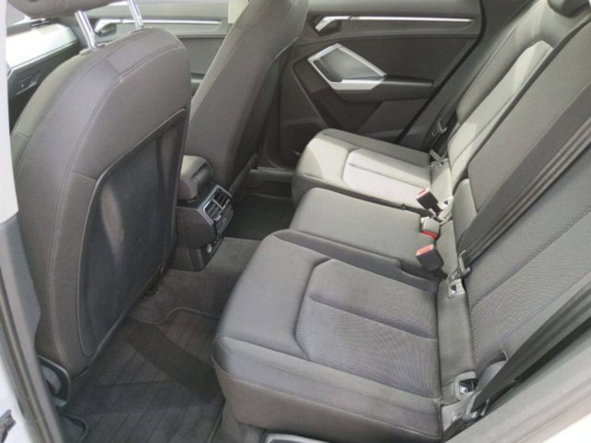 Audi Q3 35 TDI quattro S tronic Business Advanced (10)