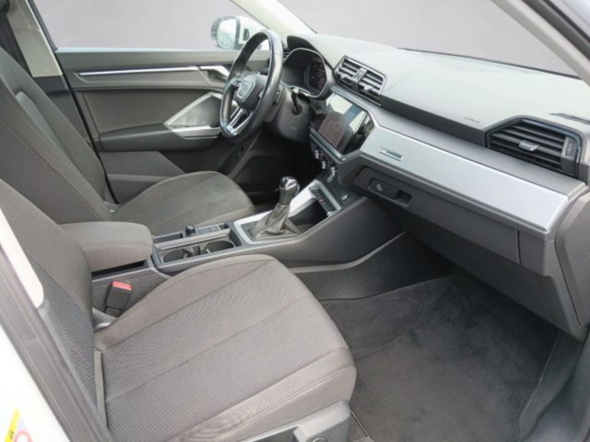 Audi Q3 35 TDI quattro S tronic Business Advanced (16)