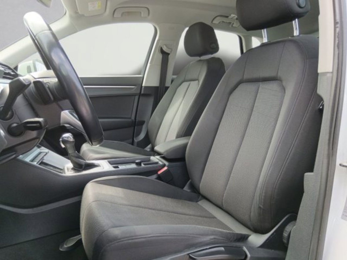 Audi Q3 35 TDI quattro S tronic Business Advanced (8)